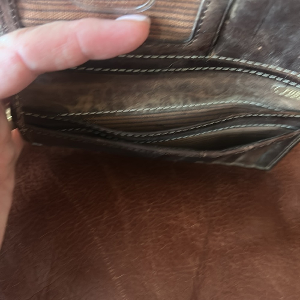 Fossil Leather Wallet - Picture 5 of 8
